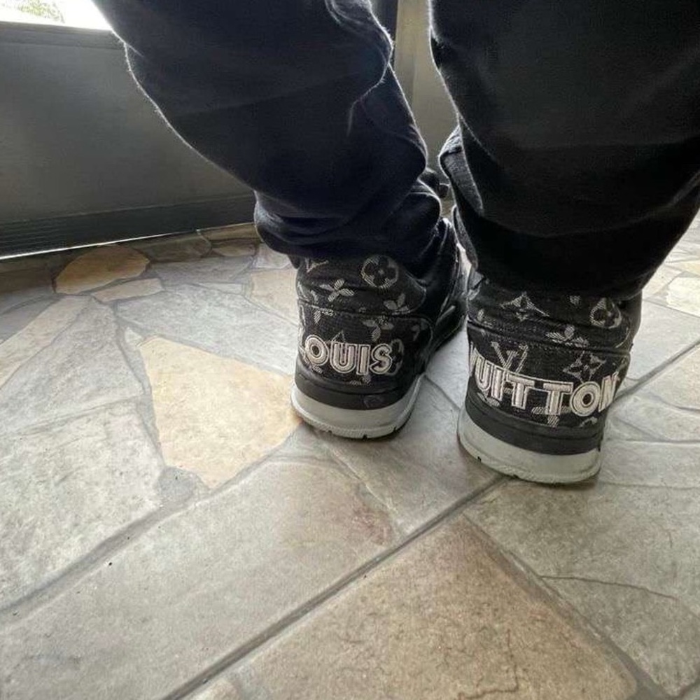 Meet your Posher, Jaysoarrogant